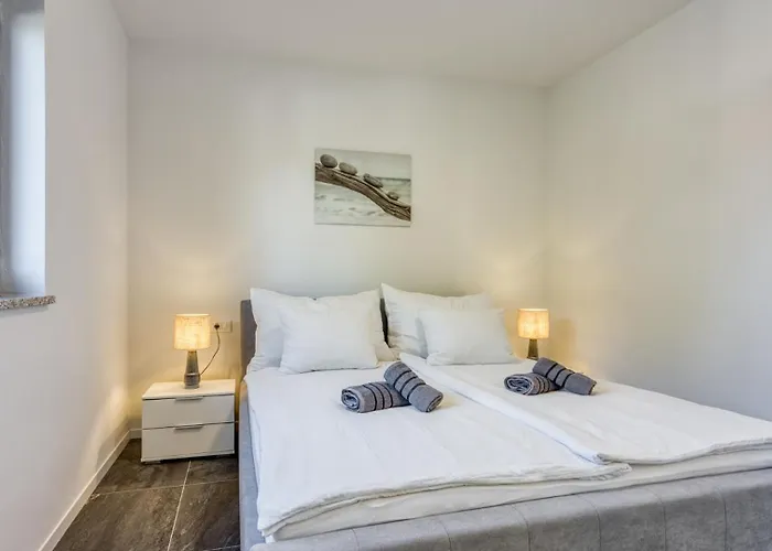 Adria 1 By Guide Apartman *