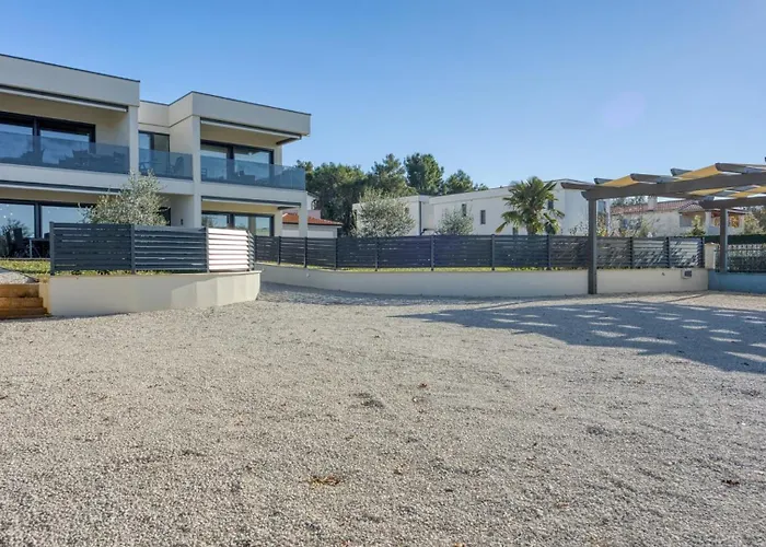 Adria 1 By Guide Porec